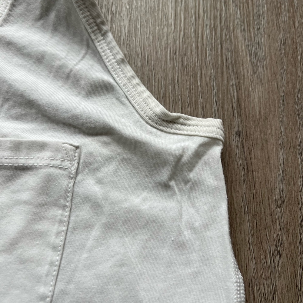Lululemon Yogi Racerback in White Size 4 - Picture 3 of 4